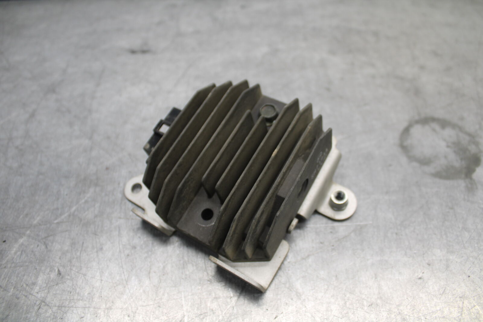 07-09 YAMAHA FZ6 RECTIFIER VOLTAGE REGULATOR BB713