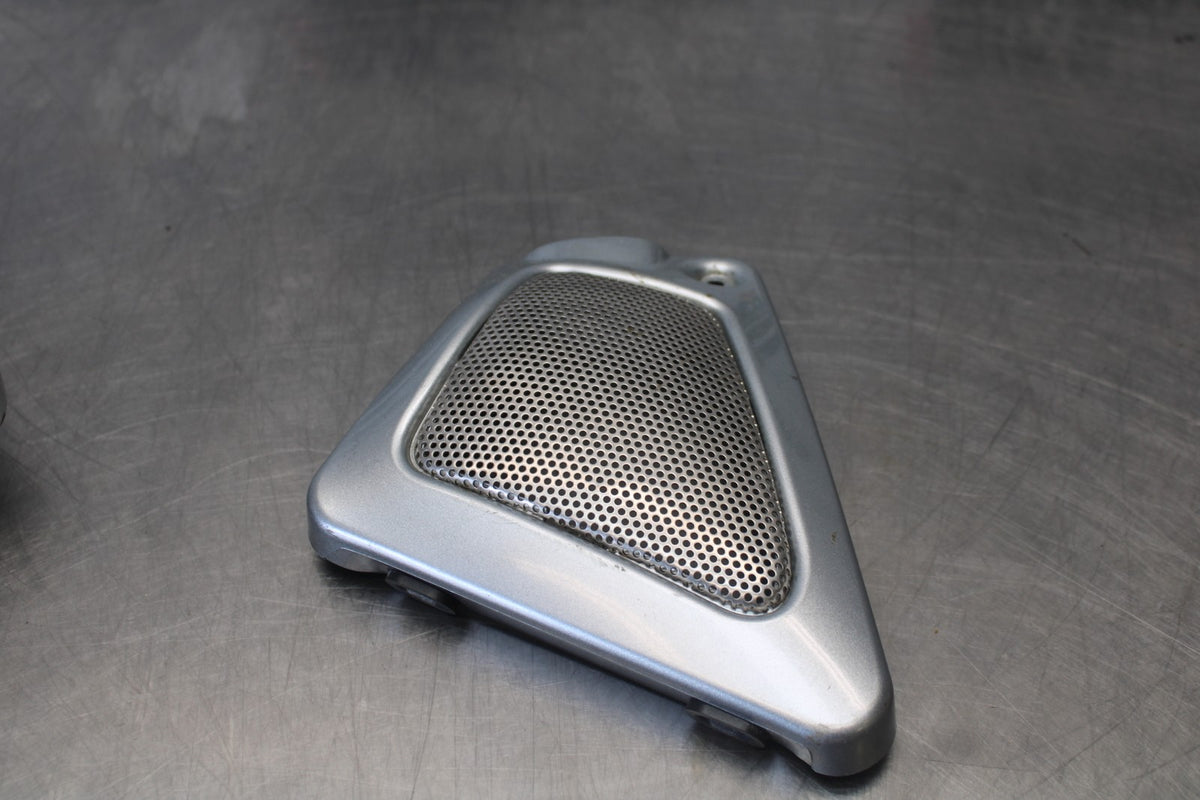 09-17 HARLEY-DAVIDSON V-ROD FRAME COVER COWL SET PAIR BB886