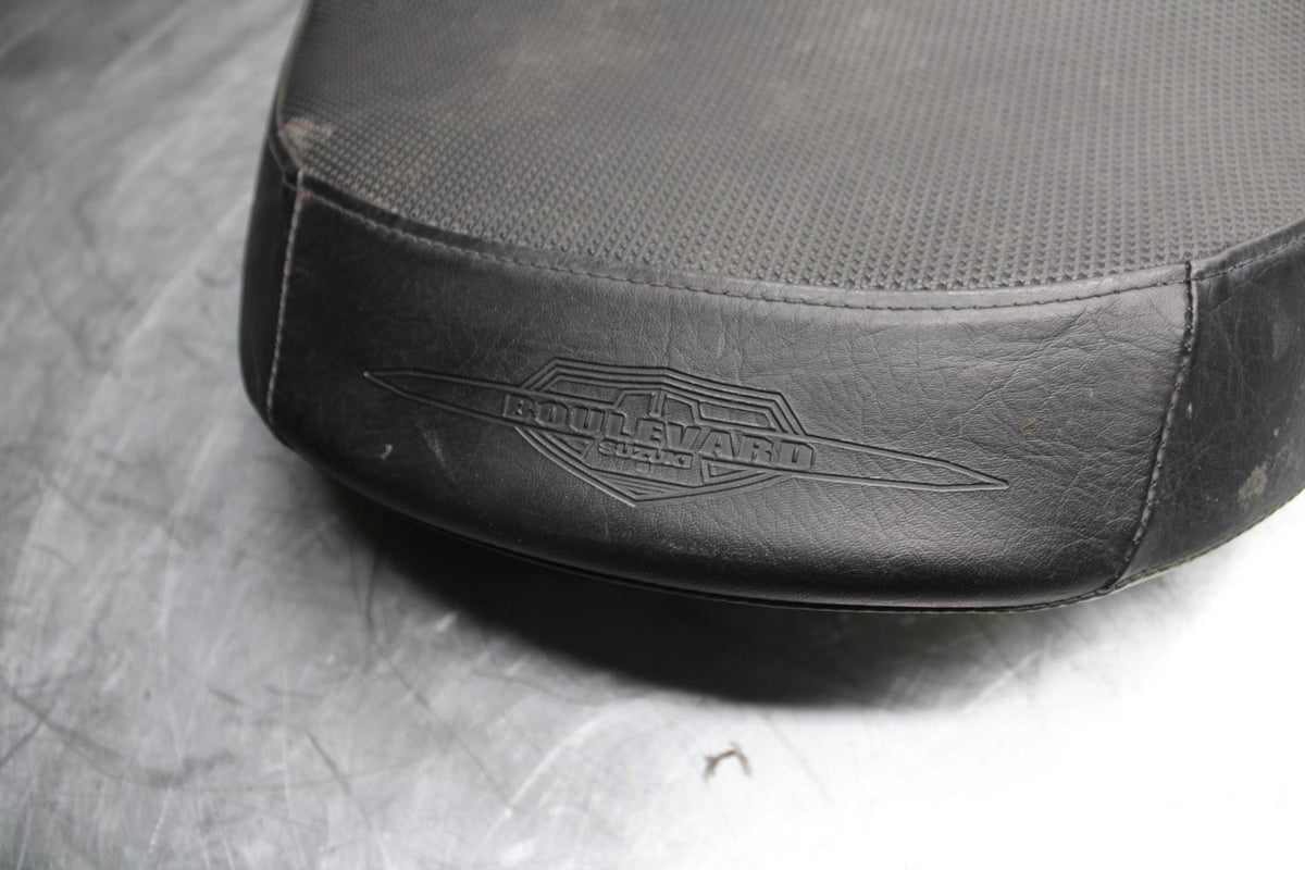 06-09 SUZUKI M109R BOULAVARD FRONT DRIVERS SEAT BB501