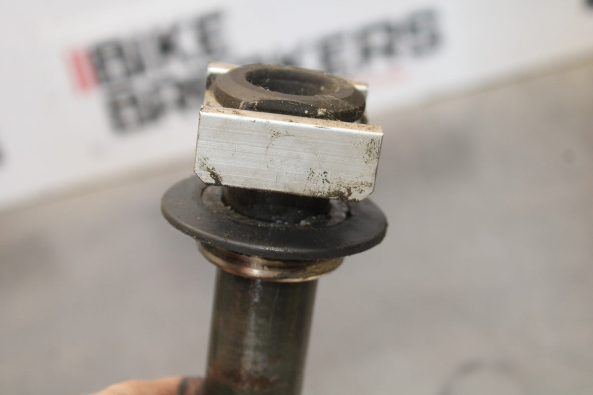 05 YAMAHA YZF R6 REAR AXLE BACK WHEEL RIM PIVOT BOLT AXEL BB894