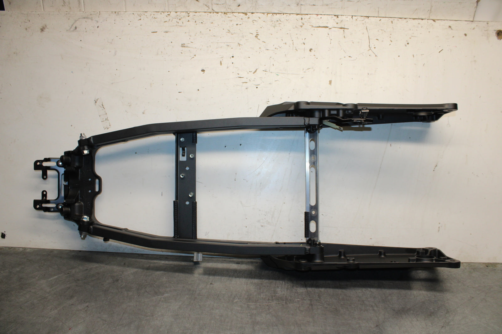 12-25 KAWASAKI NINJA ZX14R NEW!! REAR SUBFRAME BACK SUB FRAME BB757