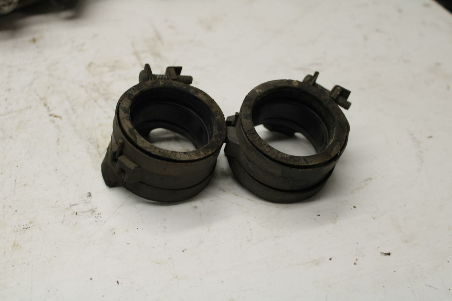 00-07 HONDA SHADOW SABRE 1100 INTAKE MANIFOLDS BB355