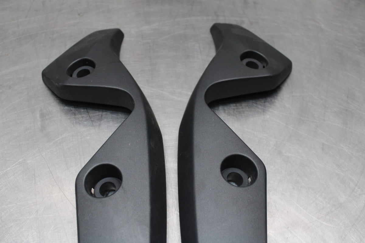 24-25 KAWASAKI ELIMINATOR 450 REAR STRUT FRAME COVER BB869