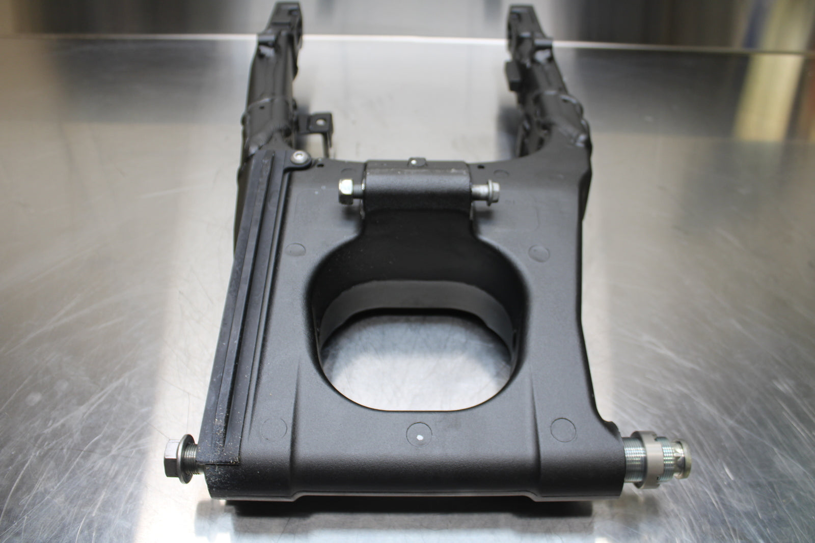 23-24 KAWASAKI NINJA ZX14R REAR SWINGARM BACK SUSPENSION SWING ARM BB141