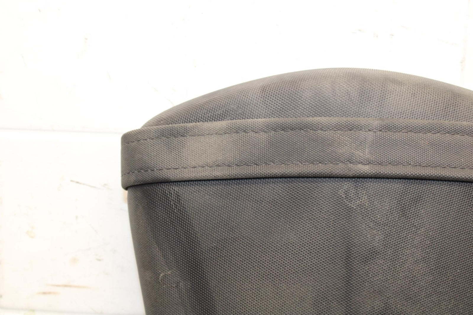 2015 Suzuki GSXR750 REAR BACK PASSENGER TANDEM SEAT PAD SADDLE  BB595