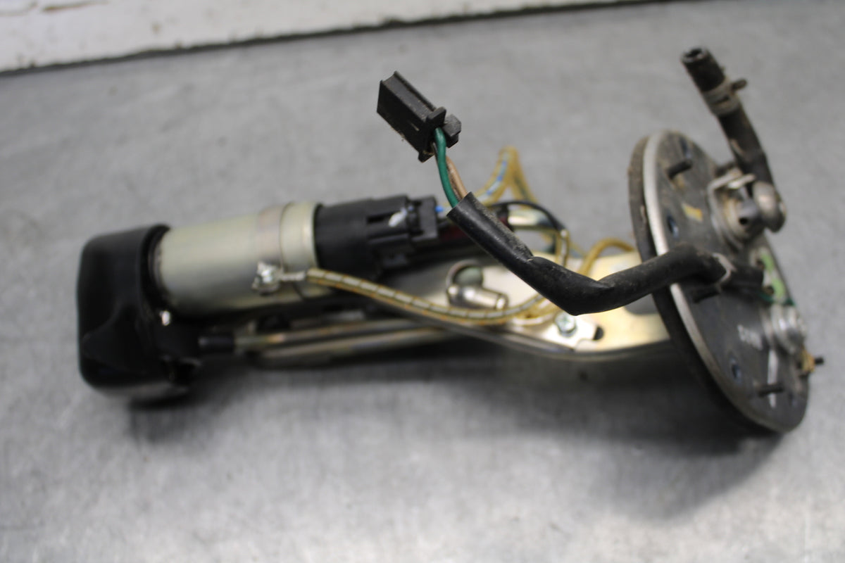 04-12 HONDA ST1300A FUEL GAS PUMP (ITEM B) BB669