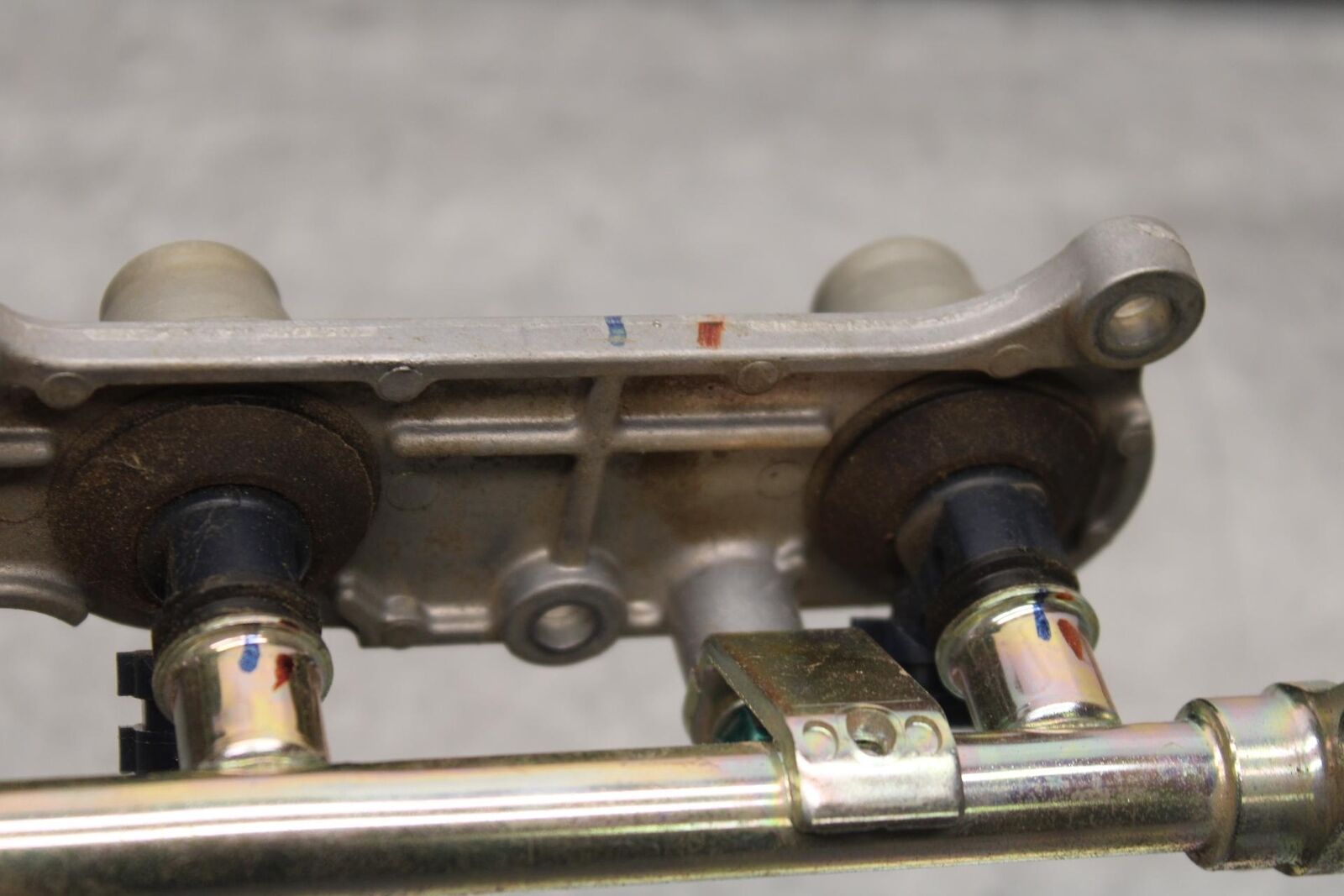 03-04 HONDA CBR600RR MAIN FUEL INJECTORS / THROTTLE BODIES BB628