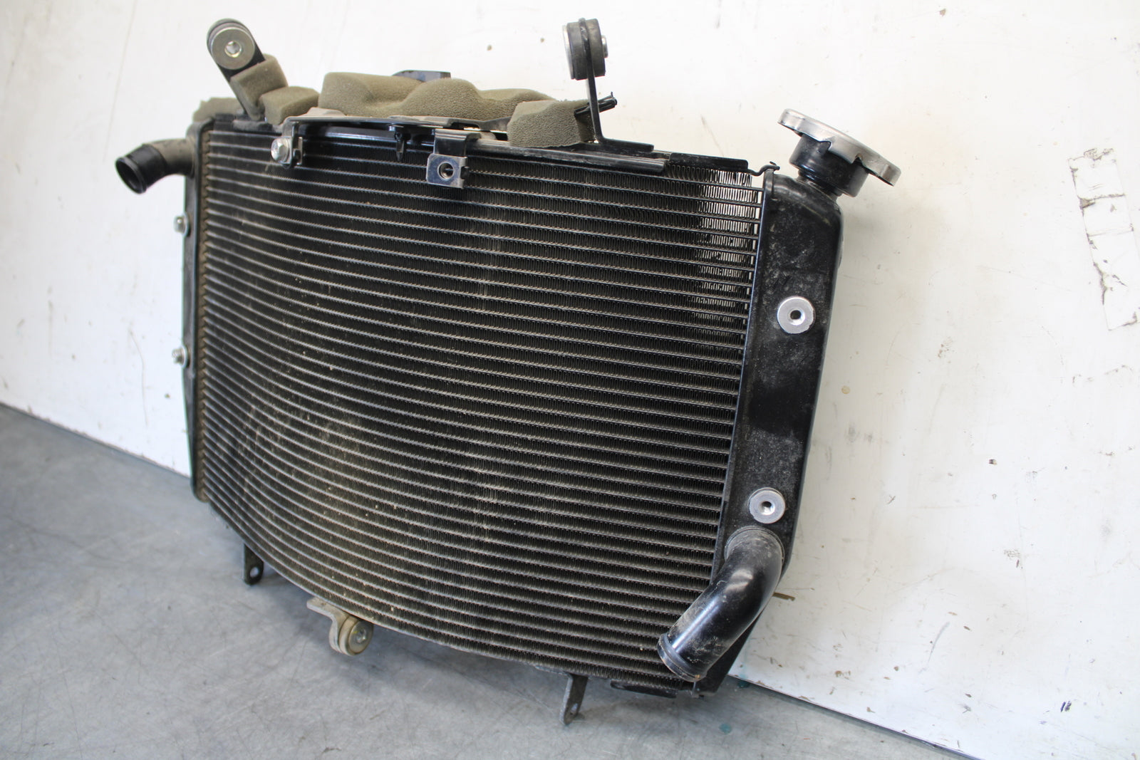 08-16 YAMAHA YZF R6 ENGINE RADIATOR MOTOR COOLER COOLING RADIATER BB665