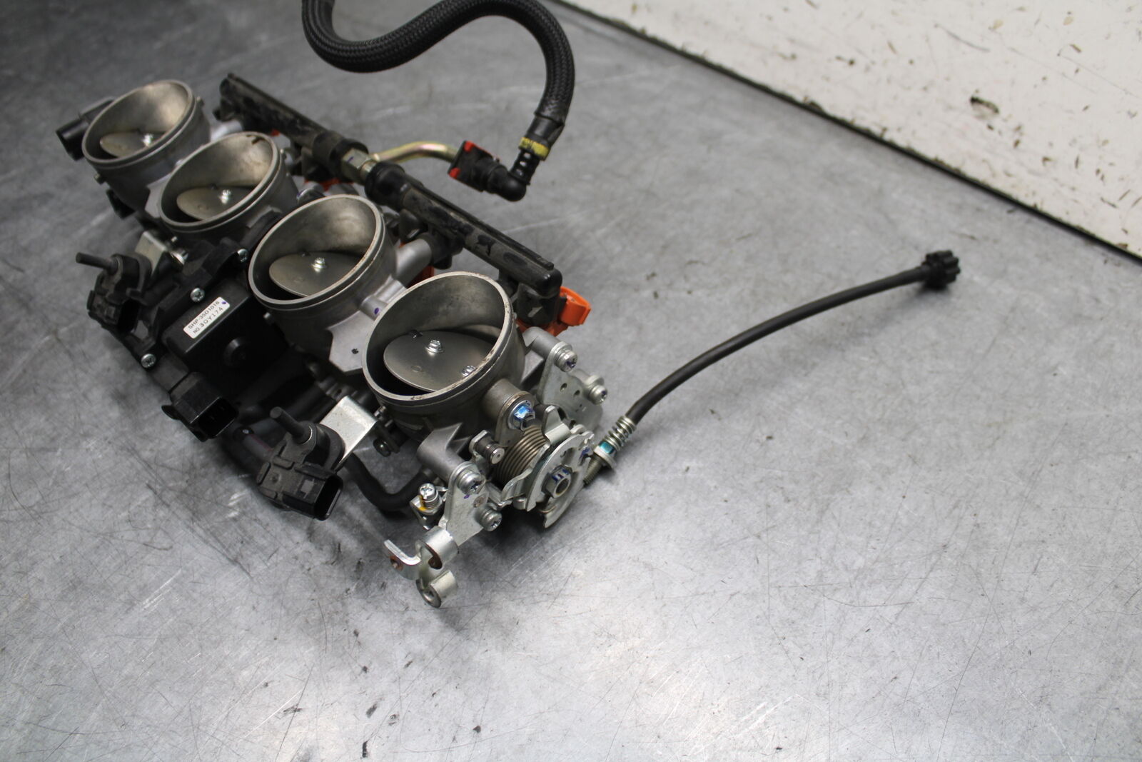 13-18 KAWASAKI NINJA ZX6R MAIN FUEL INJECTORS / THROTTLE BODIES 16163-0772 BB666