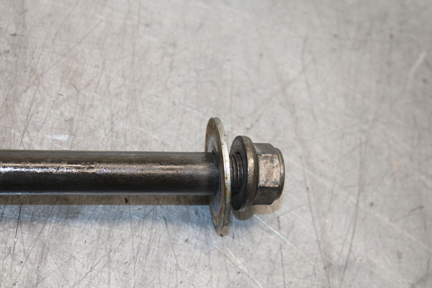 99-00 YAMAHA V STAR 1100 REAR AXLE BACK WHEEL RIM PIVOT BOLT AXEL BB711