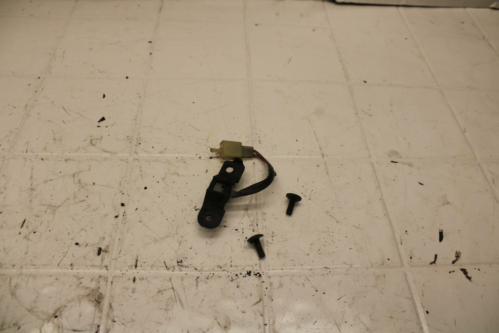 86-89 YAMAHA FJ1200 FUEL RESERVE SWITCH BB11