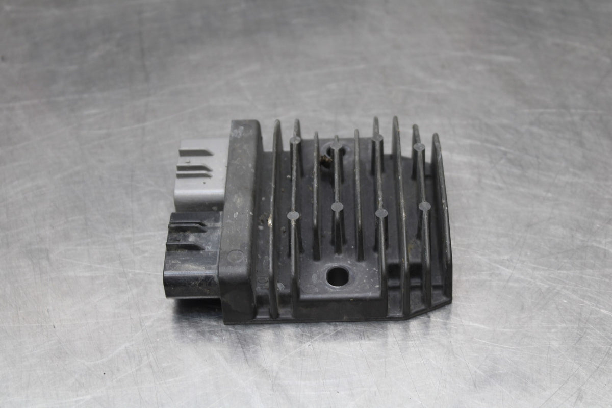 18 YAMAHA SUPER TENERE RECTIFIER VOLTAGE REGULATOR BB832