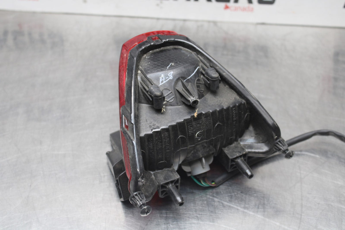 15-19 HONDA CBR300R REAR TAIL TAILLIGHT BACK BRAKE LIGHT BB800