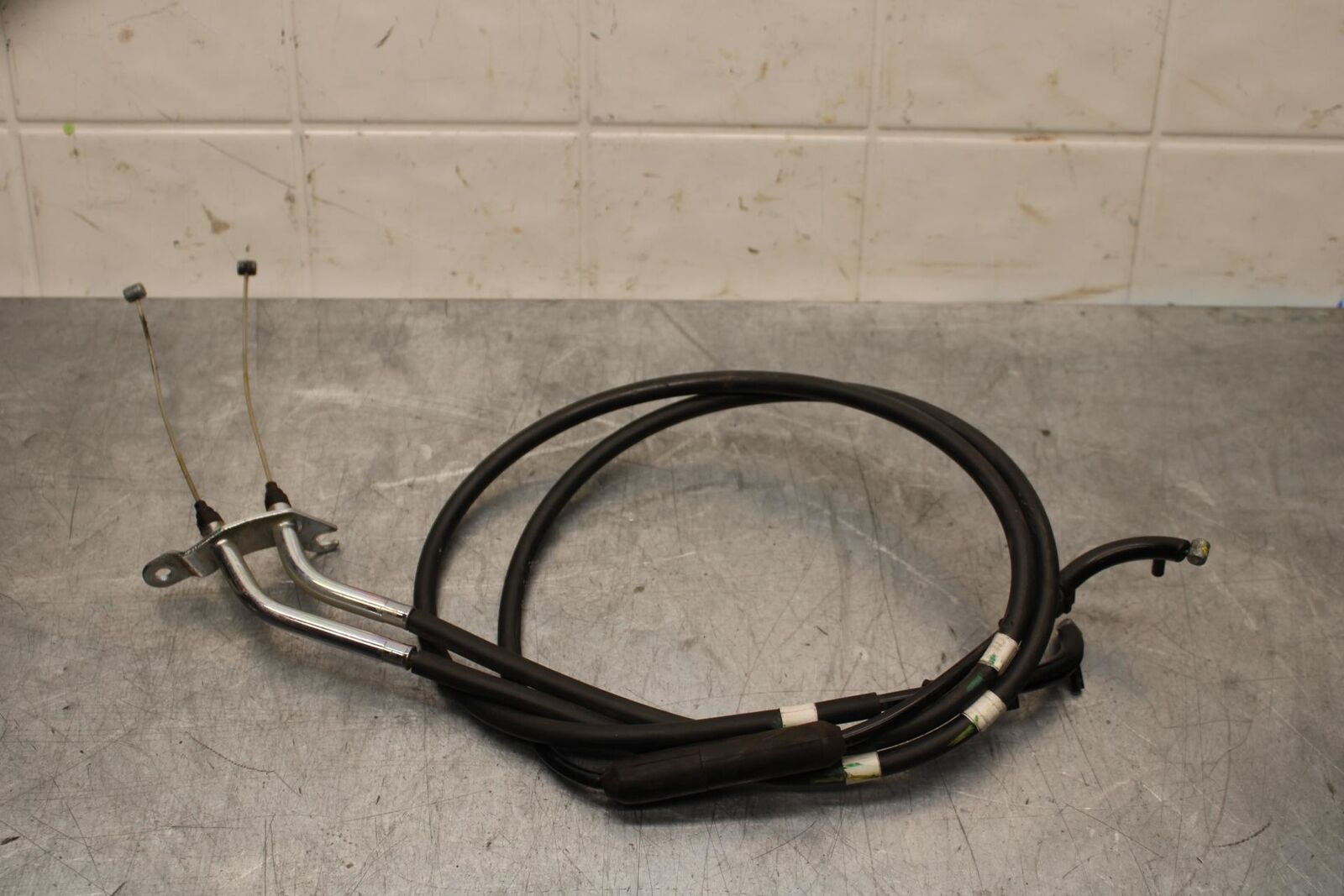 19-21 YAMAHA YZF R3 THROTTLE CABLES LINES BS7-F6301-01-00 BB588
