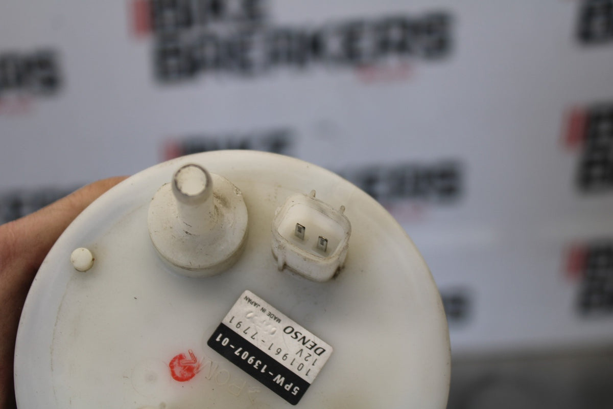 05 YAMAHA YZF R6 PARTS FUEL PUMP GAS PETROL SENDER UNIT BB894