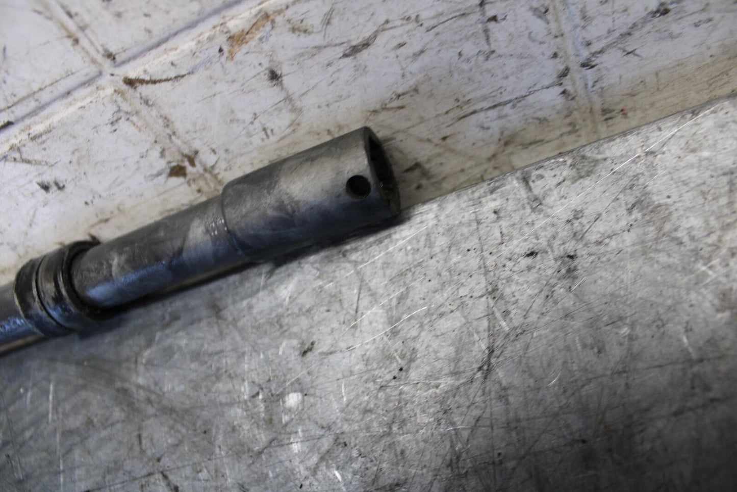 2008 Honda CBR600RR FRONT WHEEL RIM AXLE PIVOT BOLT 44301-MFJ-D00 BB542