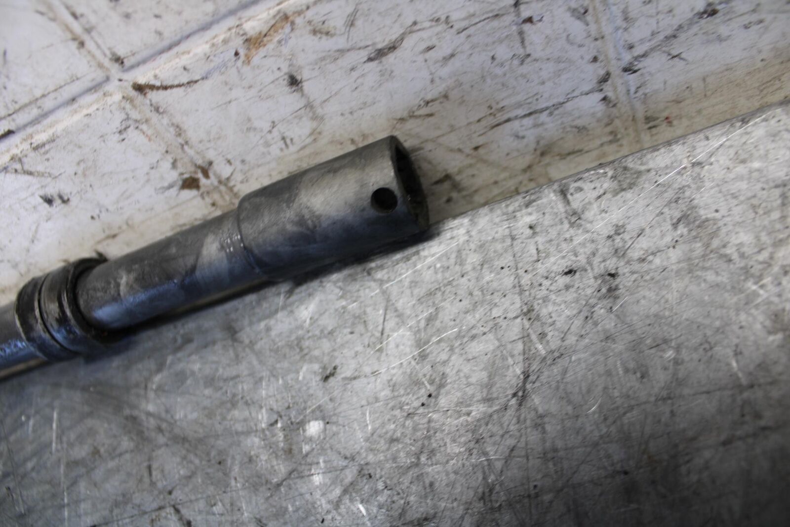 2008 Honda CBR600RR FRONT WHEEL RIM AXLE PIVOT BOLT 44301-MFJ-D00 BB542