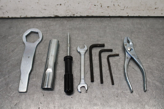 16 KAWASAKI NINJA ZX10R STOCK TOOLS OEM TOOL BAG KIT SET 56007-0141 BB650