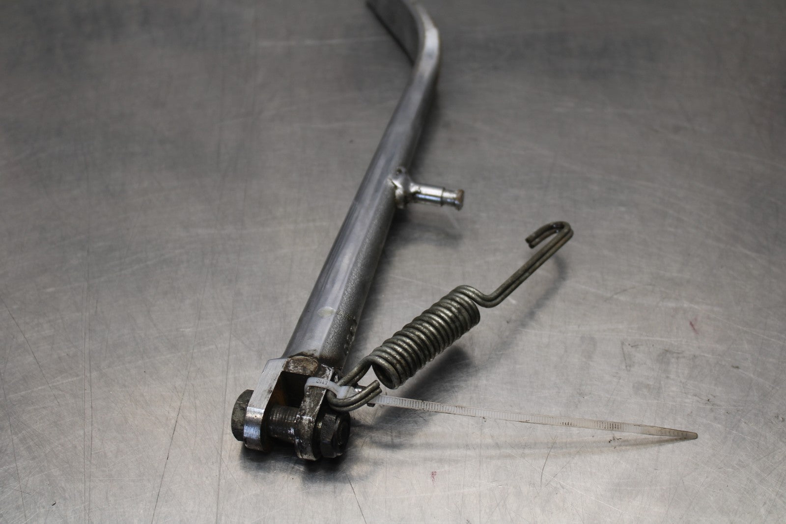 03-08 KAWASAKI VULCAN 1600 KICKSTAND SIDE KICK STAND BB196