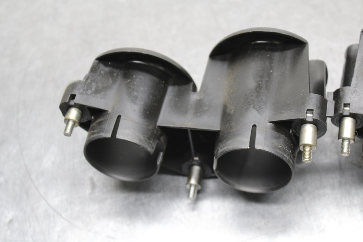 03-04 HONDA CBR600RR AIRBOX INTAKE VELOCITY STACKS BB127