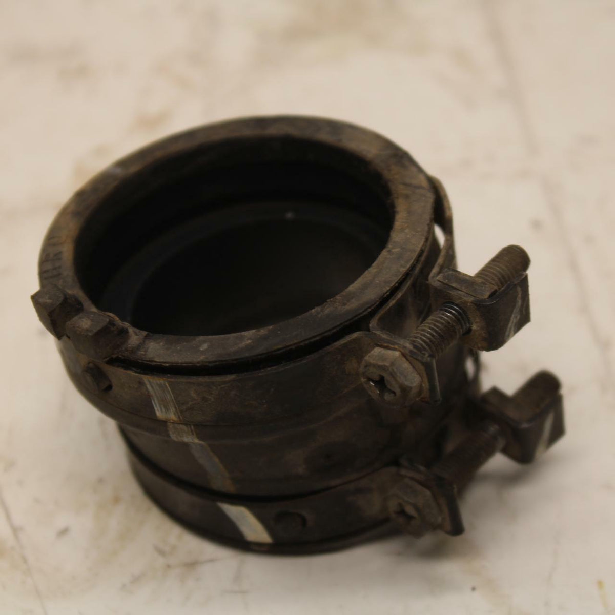 12 HONDA FOREMAN 500 CARB CARBURETOR INTAKE MANIFOLD BB410