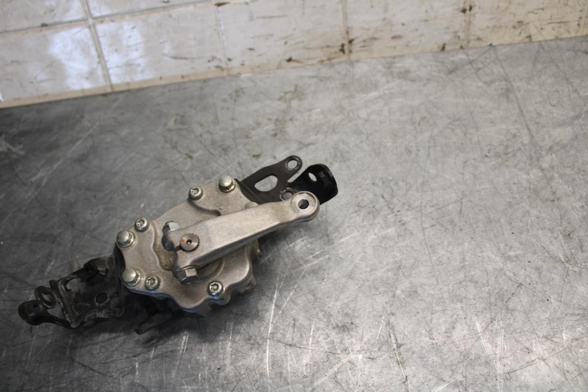 2016 Honda CBR1000RR STEERING DAMPER STABILIZER 53700-MFL-013 BB530