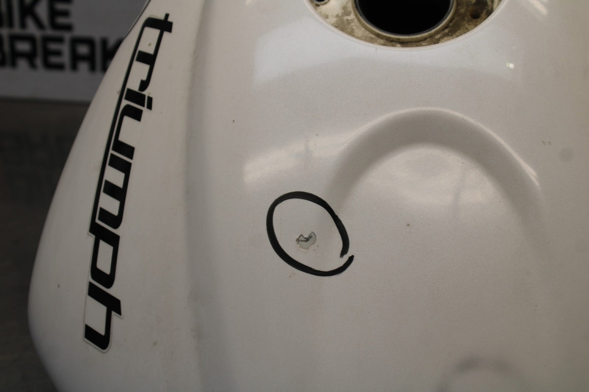 12 TRIUMPH STREET TRIPLE R GAS TANK FUEL CELL PETROL RESERVOIR BB914