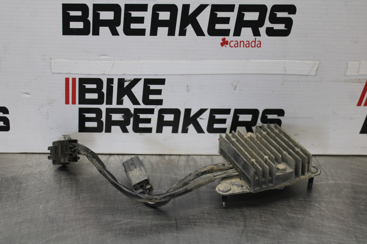 08 KAWASAKI ZX6R RECTIFIER VOLTAGE REGULATOR BB896