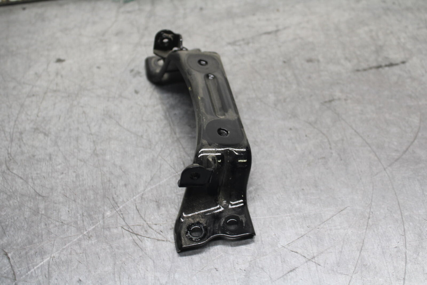 18-23 KAWASAKI NINJA 400 EX400 ABS GAS TANK FUEL CELL RESERVOIR BRACKET  BB747