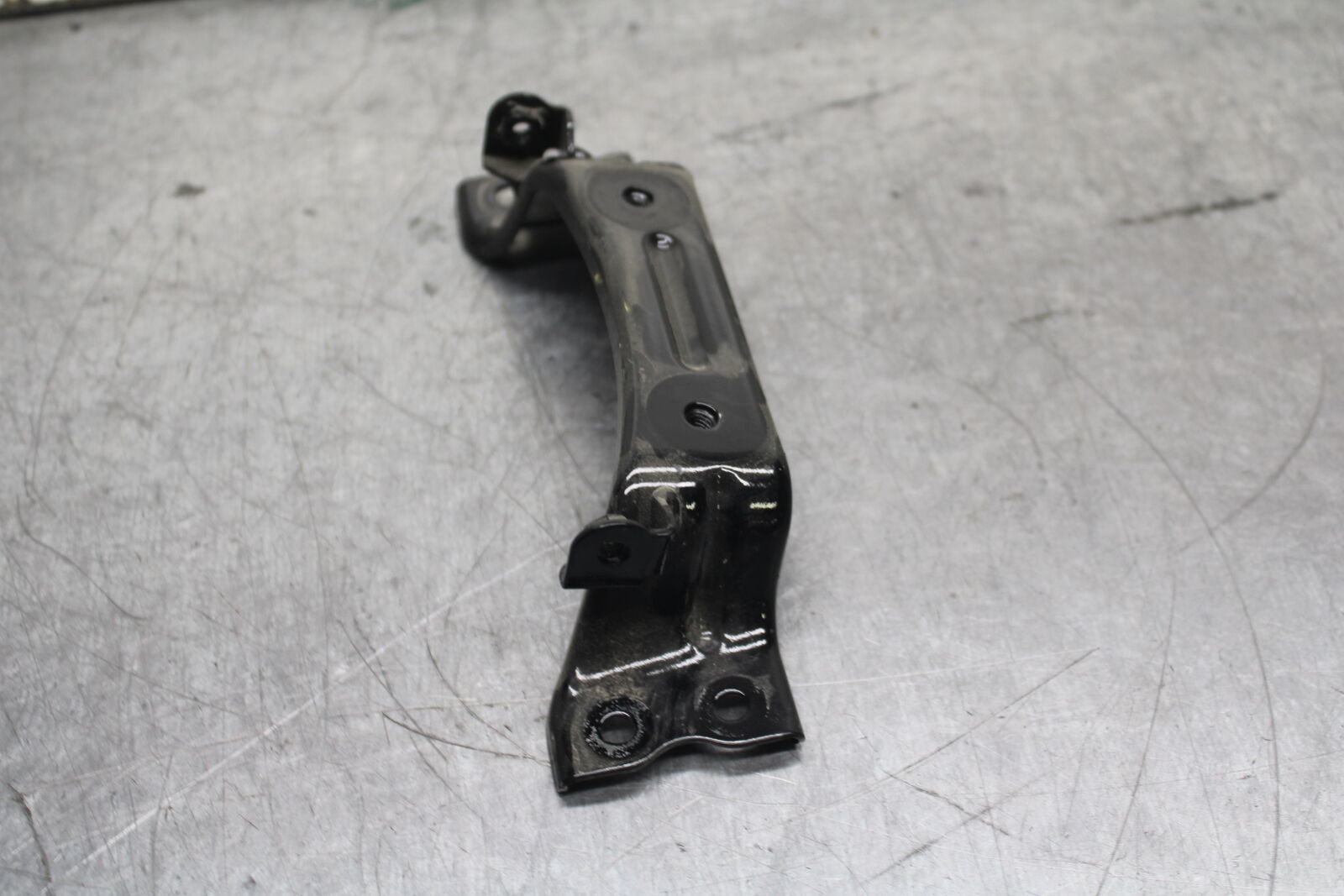 18-23 KAWASAKI NINJA 400 EX400 ABS GAS TANK FUEL CELL RESERVOIR BRACKET  BB747