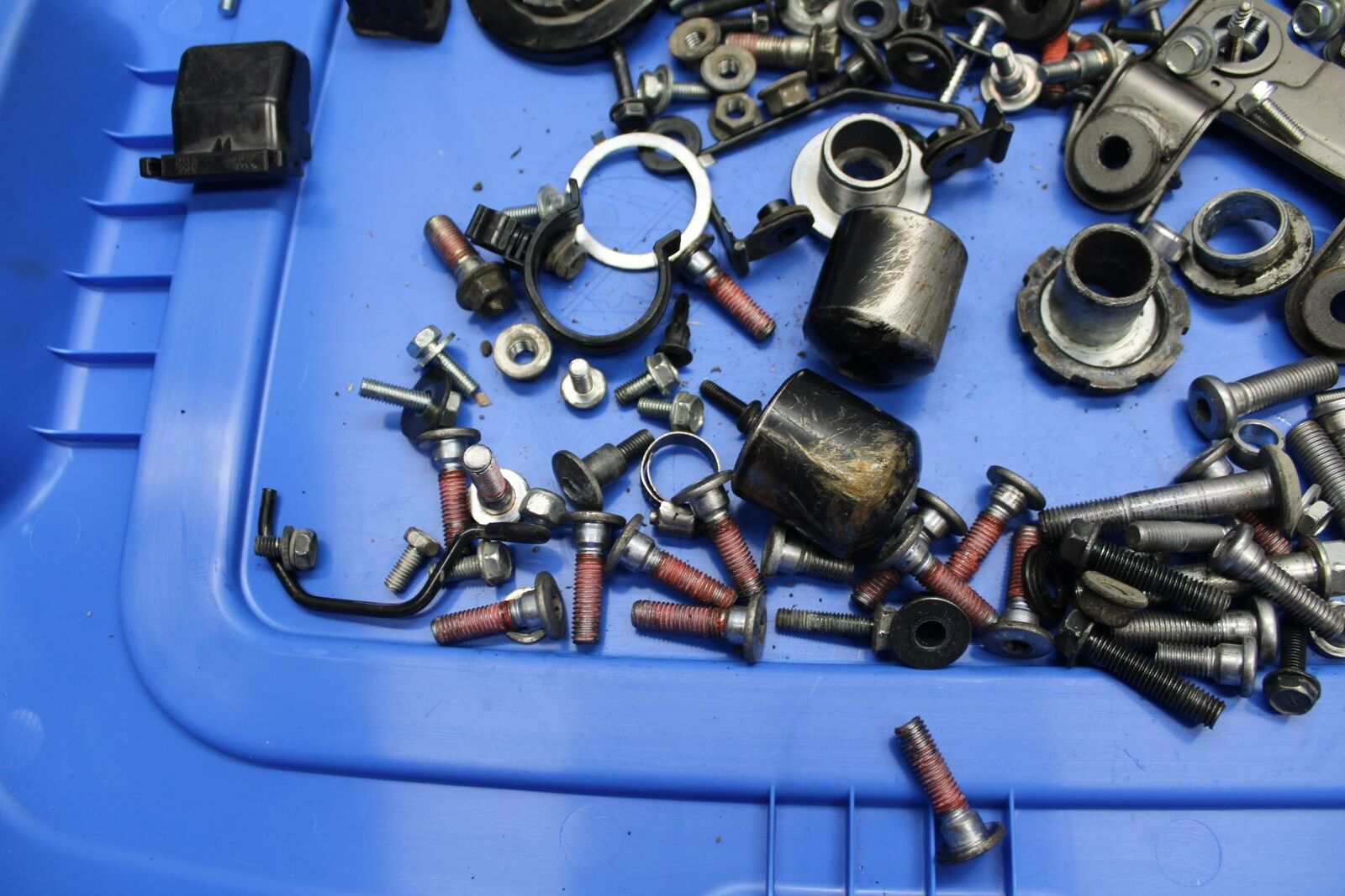 11-12 KAWASAKI Z1000  BRACKET  ROTOR BOLTS DISC HARDWARE LEFTOVER BB249