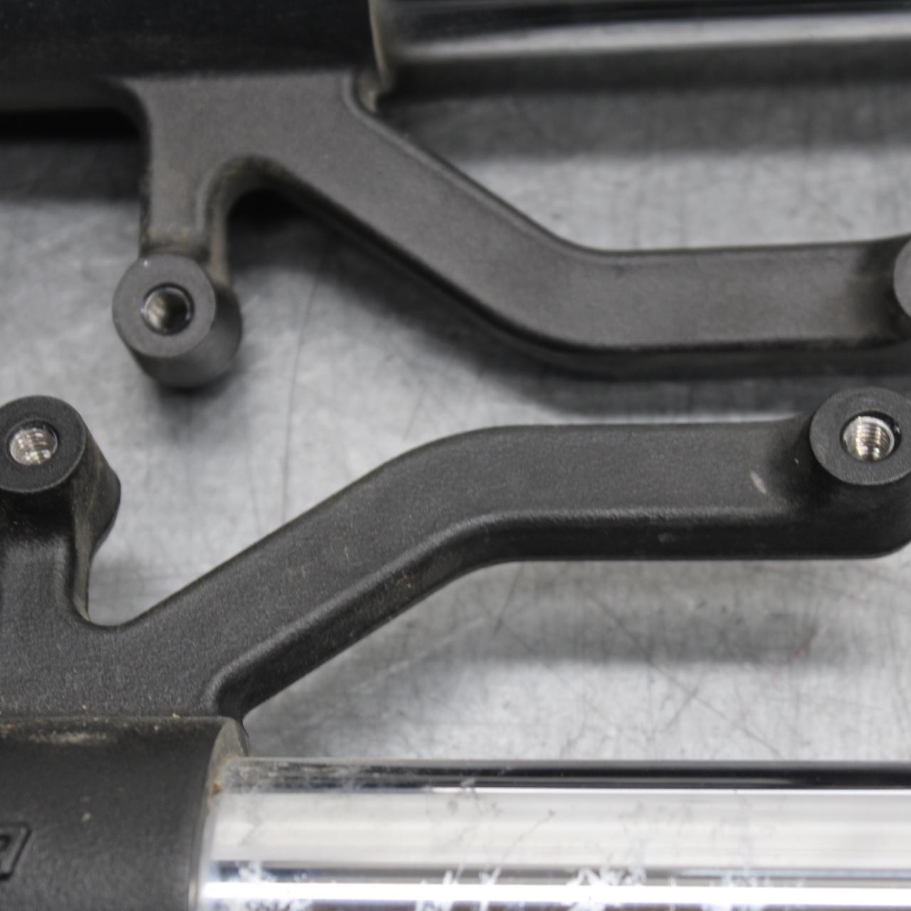 21 KAWASAKI NINJA ZX6R FRONT FORKS SHOCK SUSPENSION PAIR 44071-1343-48M BB647