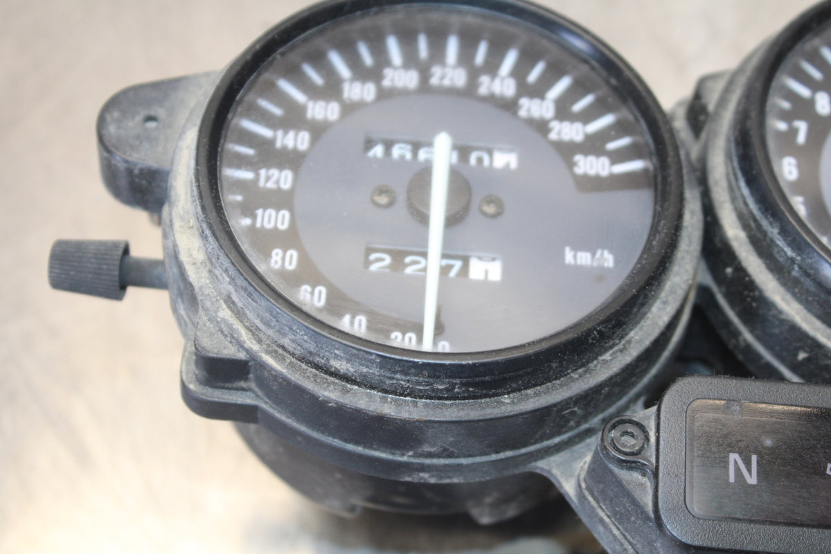 96-07 YAMAHA YZF600R SPEEDO TACH GAUGES CLUSTER SPEEDOMETER TACHOMETER BB158