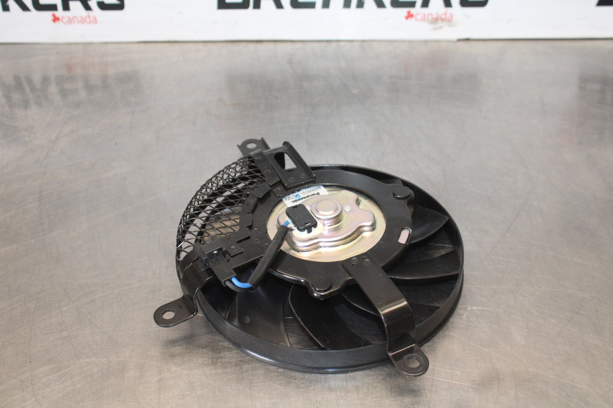 11-26 SUZUKI GSXR750 NEW TAKE OFF ENGINE RADIATOR COOLING FAN BB882
