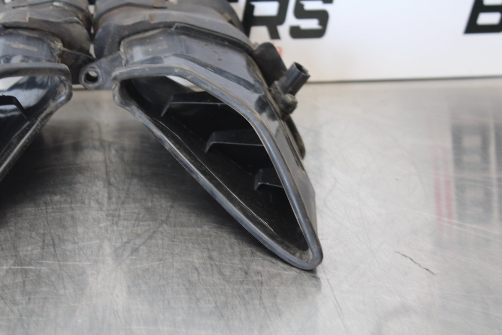 07-08 YAMAHA YZF R1 RIGHT LEFT AIR INTAKE DUCTS BB160