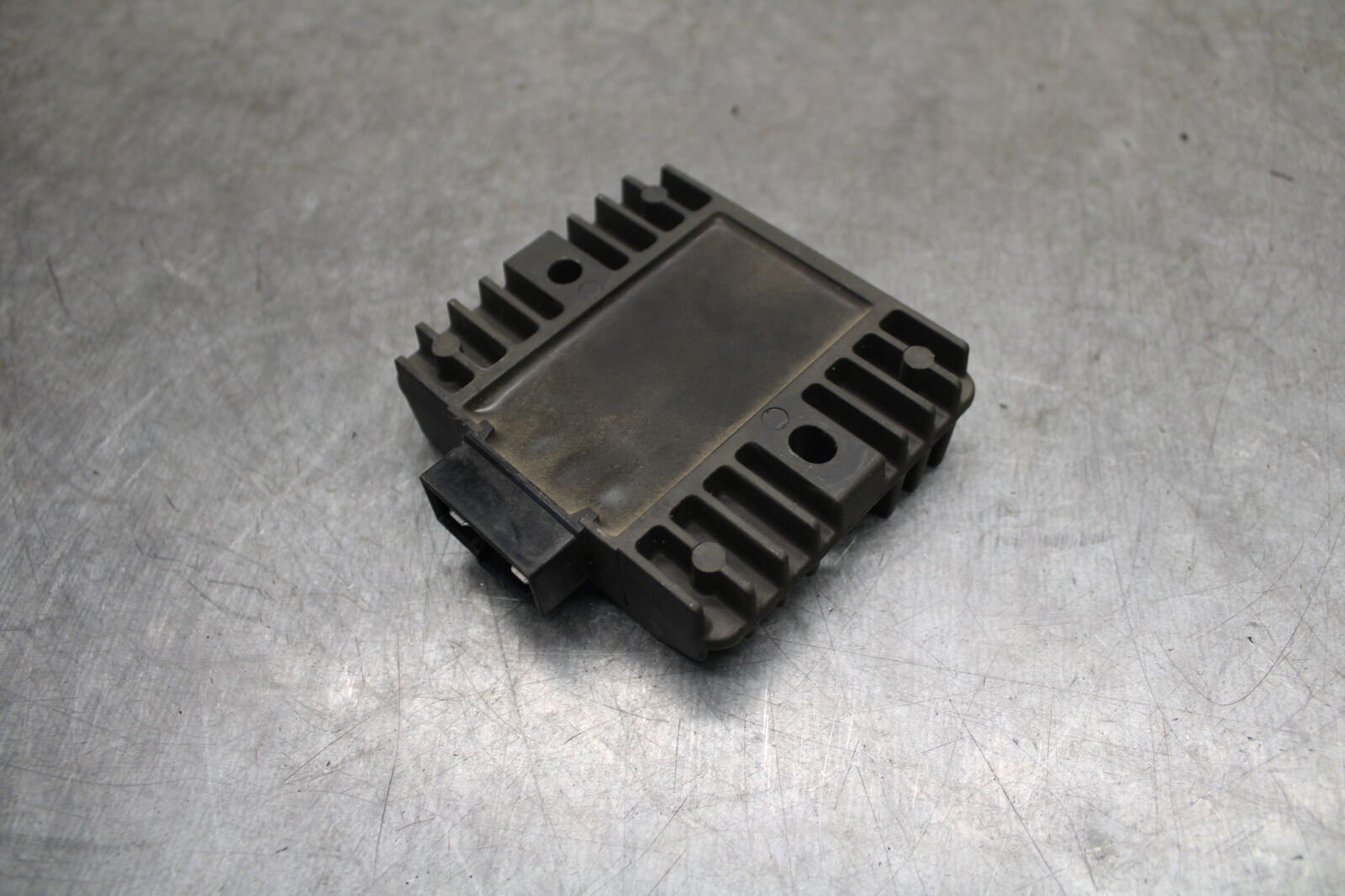 09-15 YAMAHA FZ6R RECTIFIER VOLTAGE REGULATOR 5SL-81960-00-00 BB719
