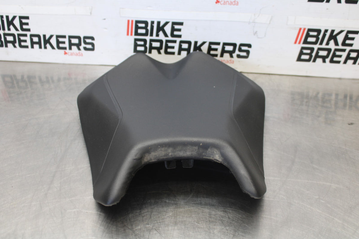16 APRILIA TUONO V4 1100 FRONT DRIVERS SEAT PAD SADDLE PILLION BB905