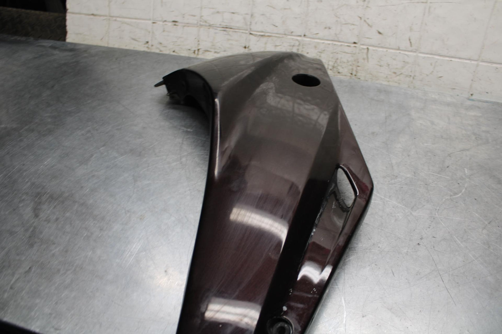 1997 Suzuki Bandit 1200 GSF1200S RIGHT MID UPPER SIDE FAIRING COWL PLASTIC BB559