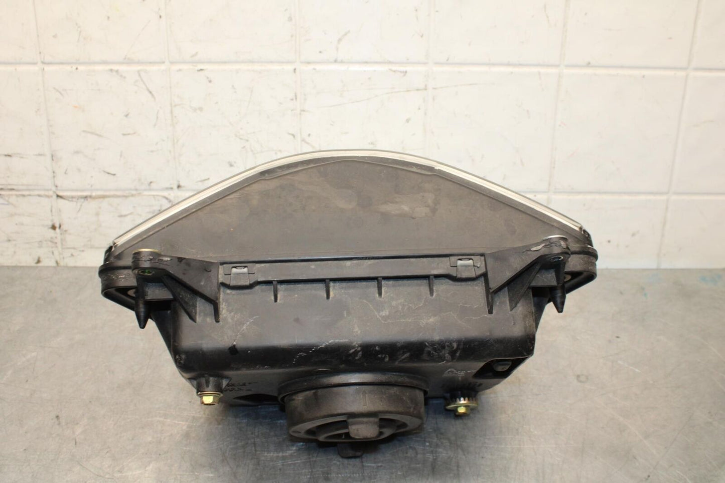 2000 Honda CBR600F4 FRONT HEADLIGHT HEAD LIGHT LAMP 33120-MBW-682 BB552