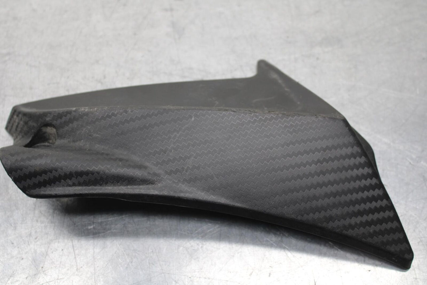 2011 Suzuki GSXR600 RIGHT FRAME SIDE COVER COWL PANEL TRIM BB94