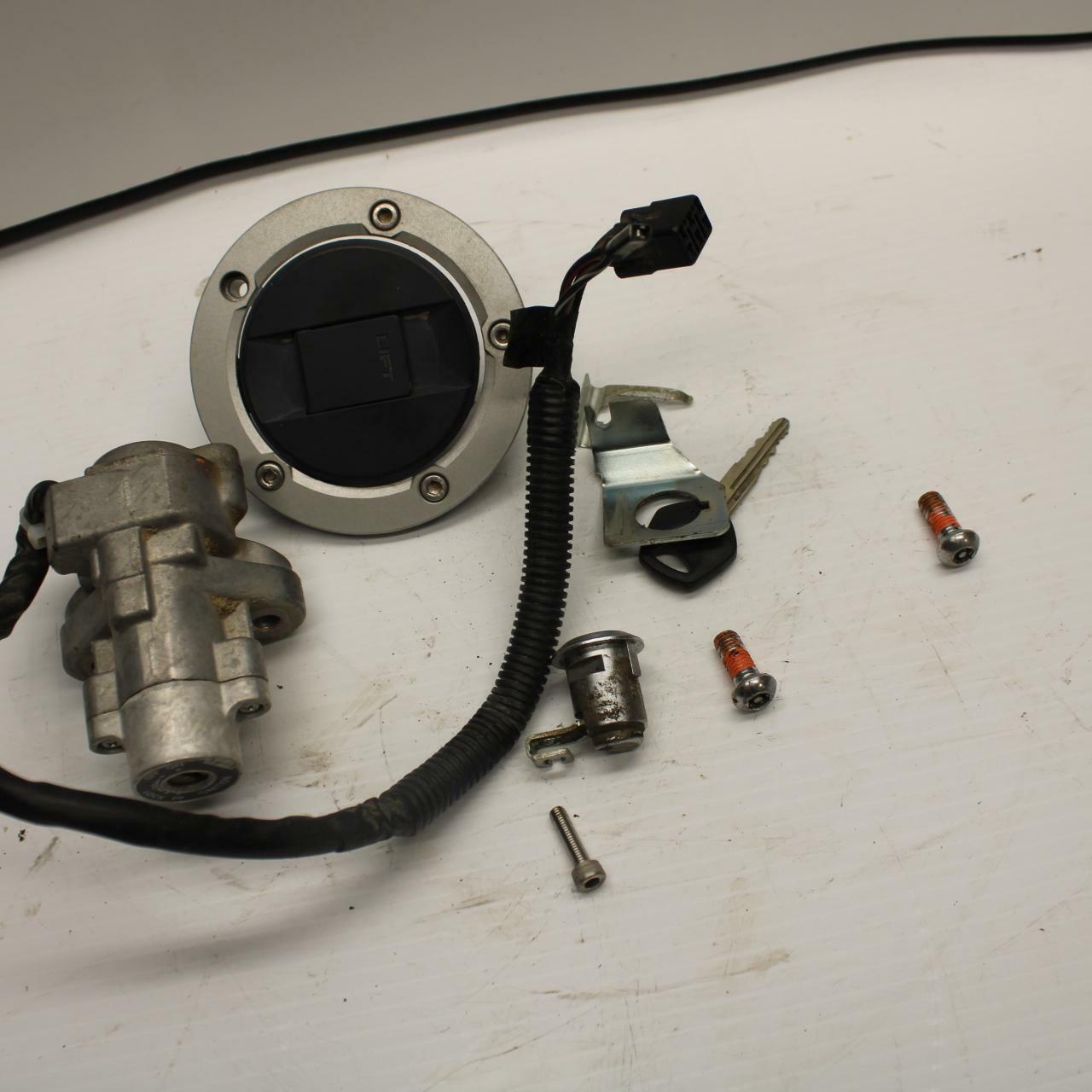 13-16 SUZUKI BANDIT 1250S  IGNITION LOCK KEY SET W/ GAS CAP AND SEAT LOCK BB238