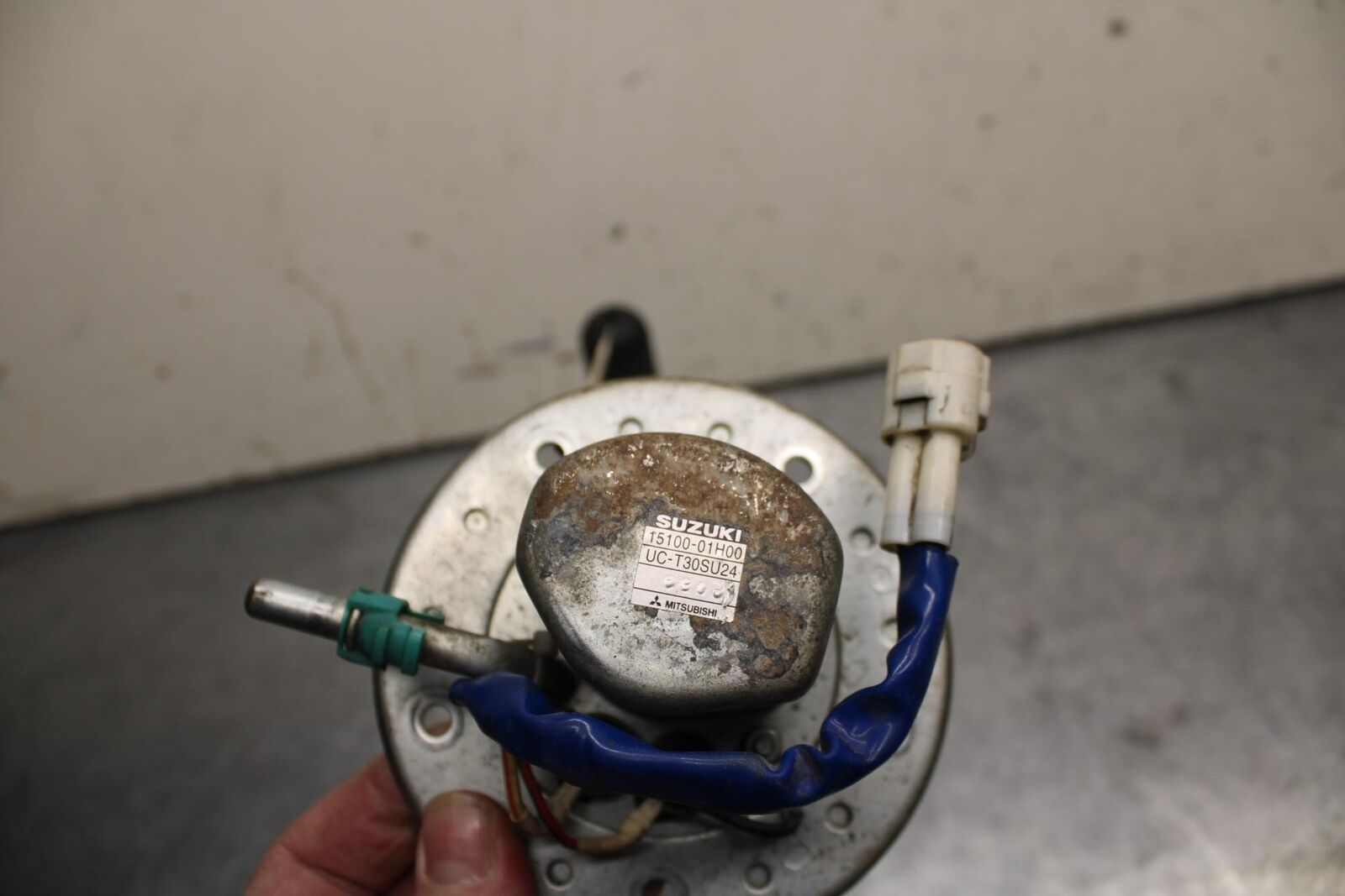06-07 SUZUKI GSXR 600 750 FUEL PUMP GAS PETROL SENDER UNIT BB98