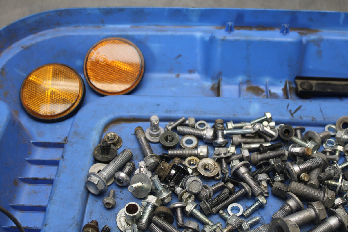 24-25 KAWASAKI NINJA 500 ABS MOUNTING BOLTS HARDWARE SCREWS BB899