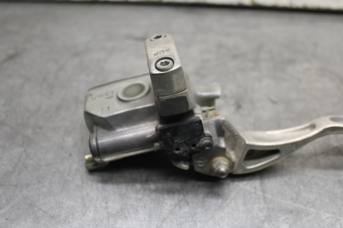 02-04 HONDA VTX1800S FRONT BRAKE MASTER CYLINDER BB712