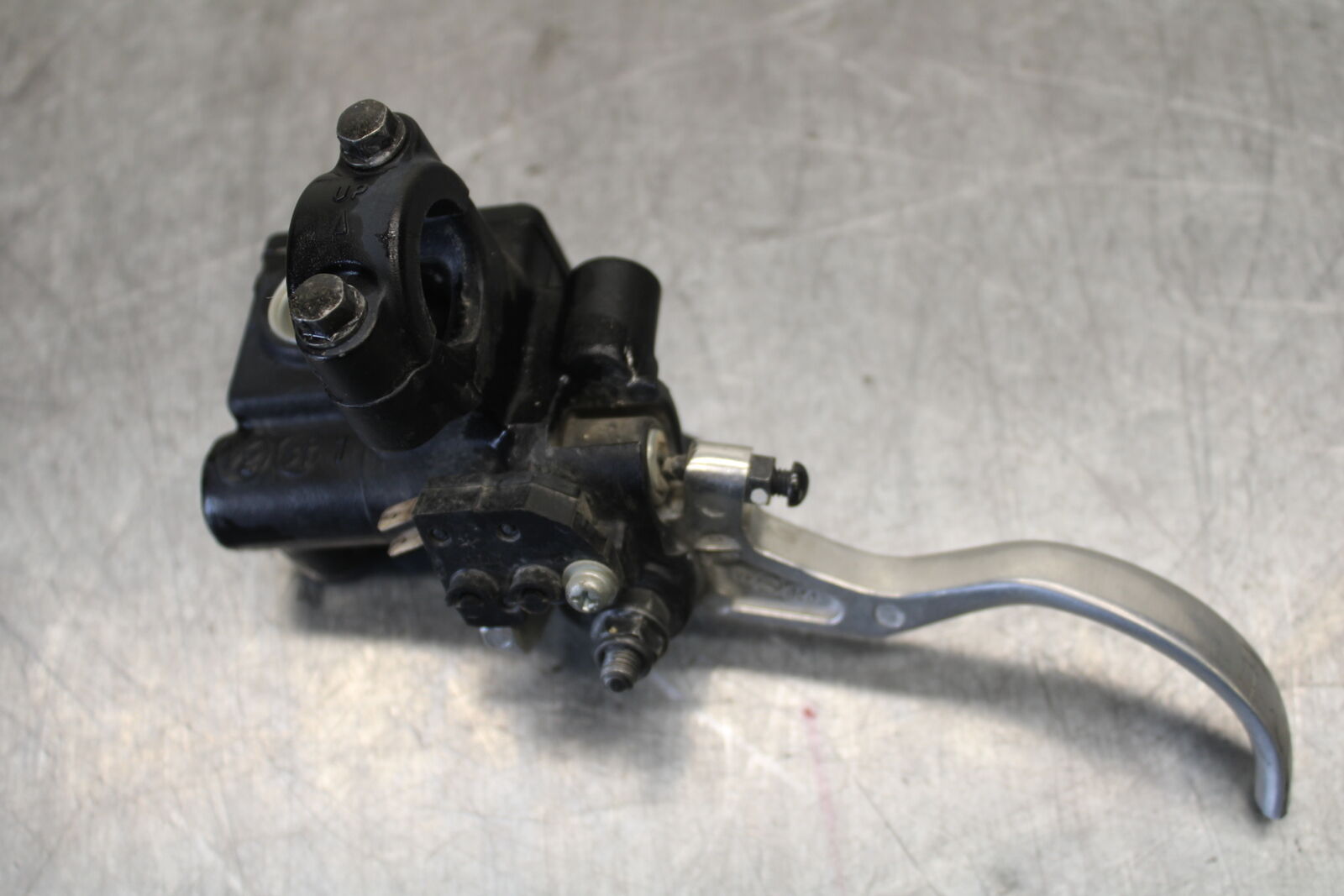 08-18 KAWASAKI KLR650 FRONT BRAKE MASTER CYLINDER w/ LEVER BB707