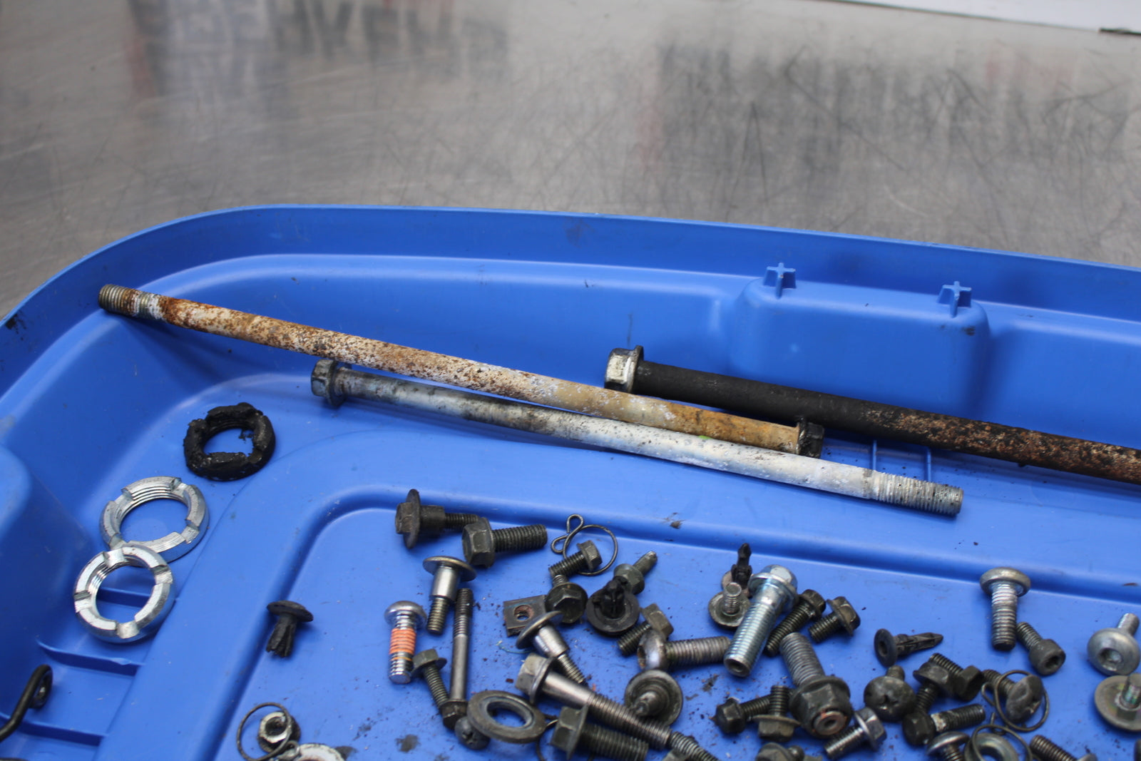 03 SUZUKI SV650S MOUNTING BOLTS HARDWARE MOTOR SCREWS BB167