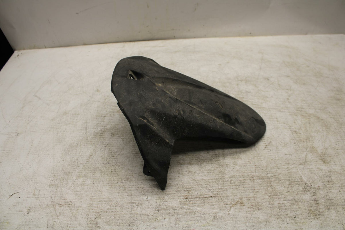 11-19 SUZUKI GSXR600 REAR BACK WHEEL TIRE HUGGER FENDER BB371