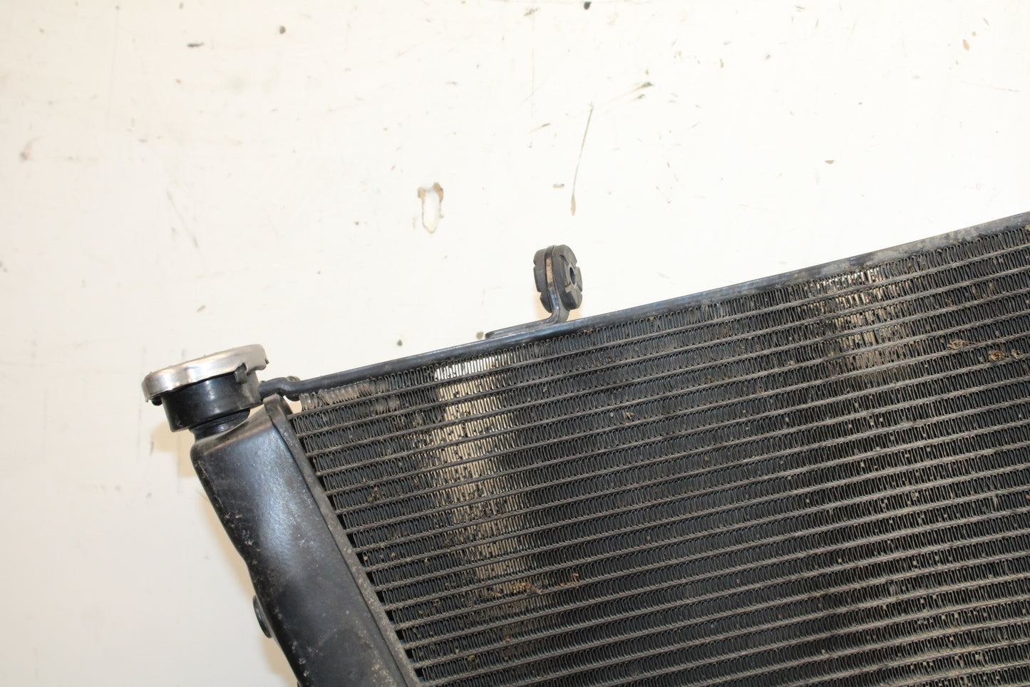 08-10 SUZUKI GSXR 600 ENGINE RADIATOR MOTOR COOLER COOLING RADIATER BB753