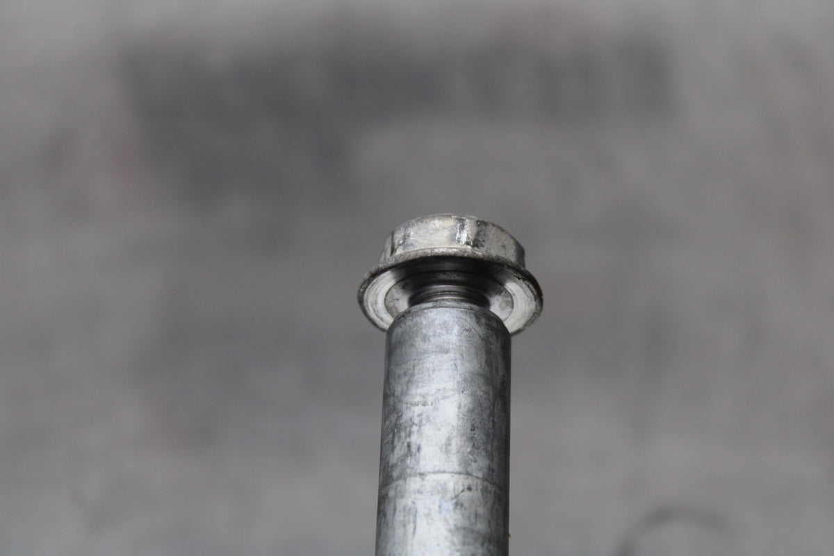12 HONDA CB1000R FRONT WHEEL RIM AXLE PIVOT BOLT BB200