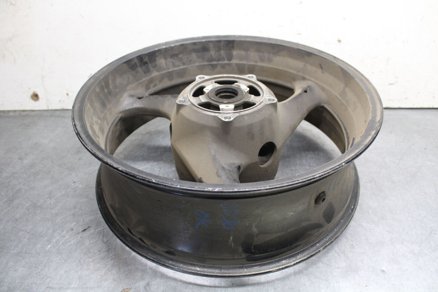 06-07 SUZUKI BANDIT 1200S ABS REAR WHEEL BACK RIM BB50